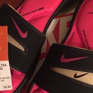 Nike Sandals Pink/Blk NWT